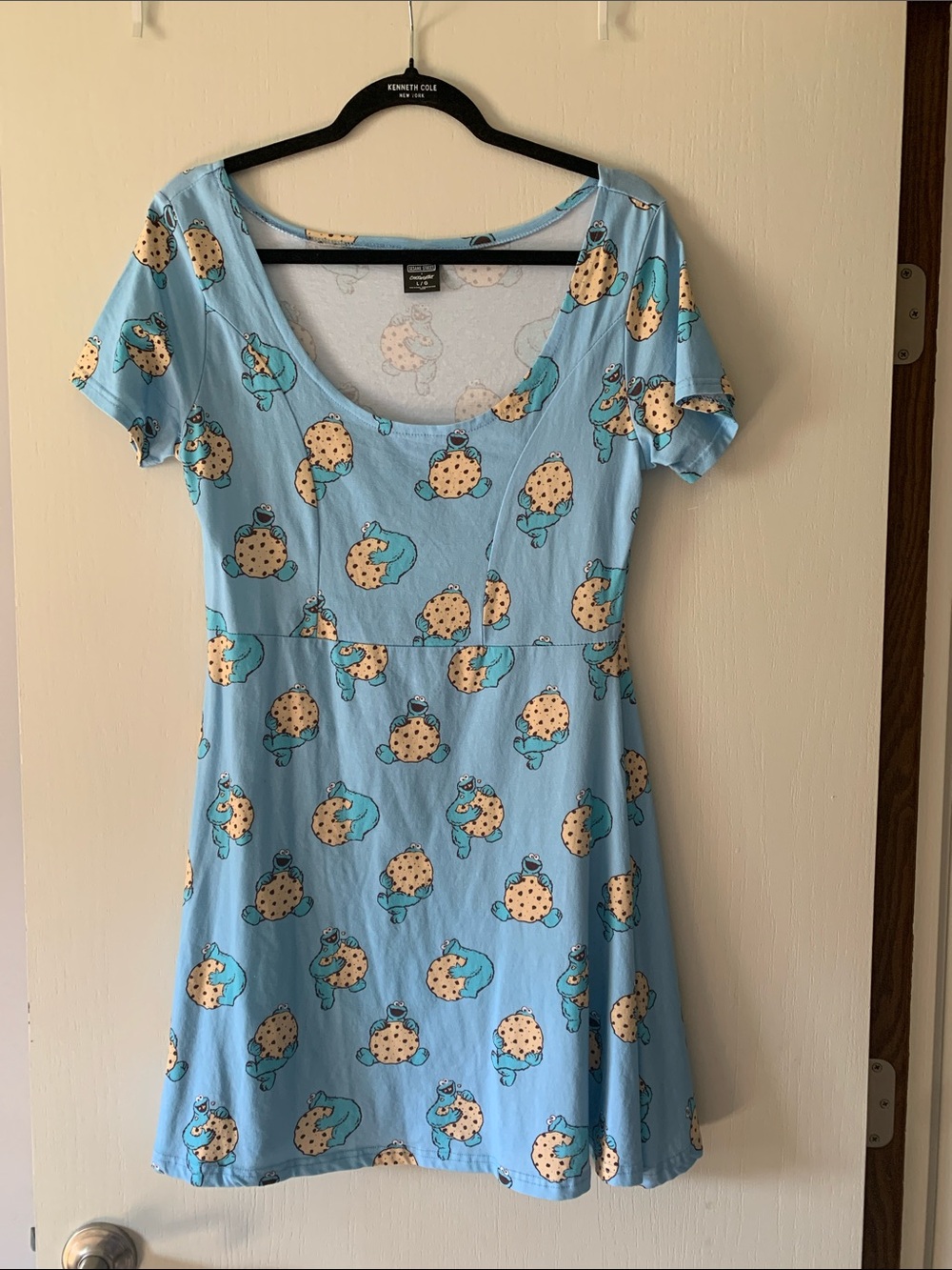 Cakeworthy Women’s Cookie Monster Mini Skater Dress Size Large